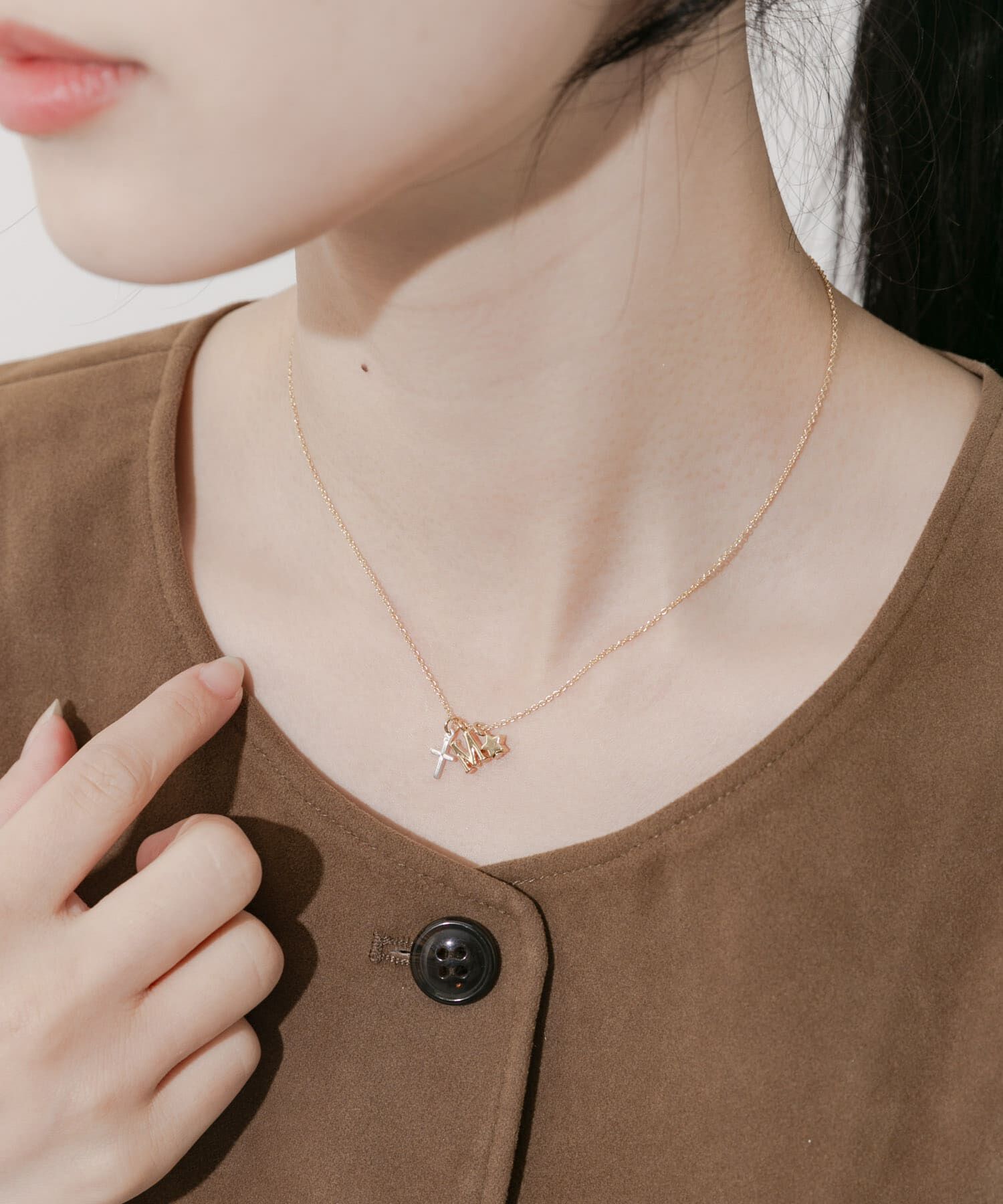 SMELLY「イニシャルチャームネックレス」|ネックレス|