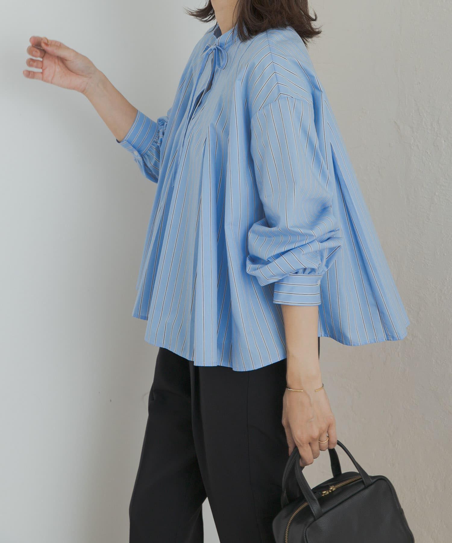 URBAN RESEARCH DOORS「ストライプリボンフレアブラウス」|シャツ・ブラウス|