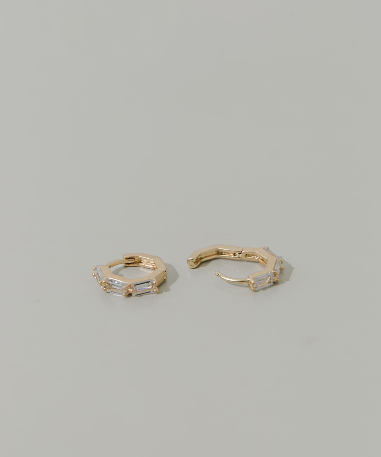 SMELLY「ミニビジューワンタッチピアス」|ピアス|