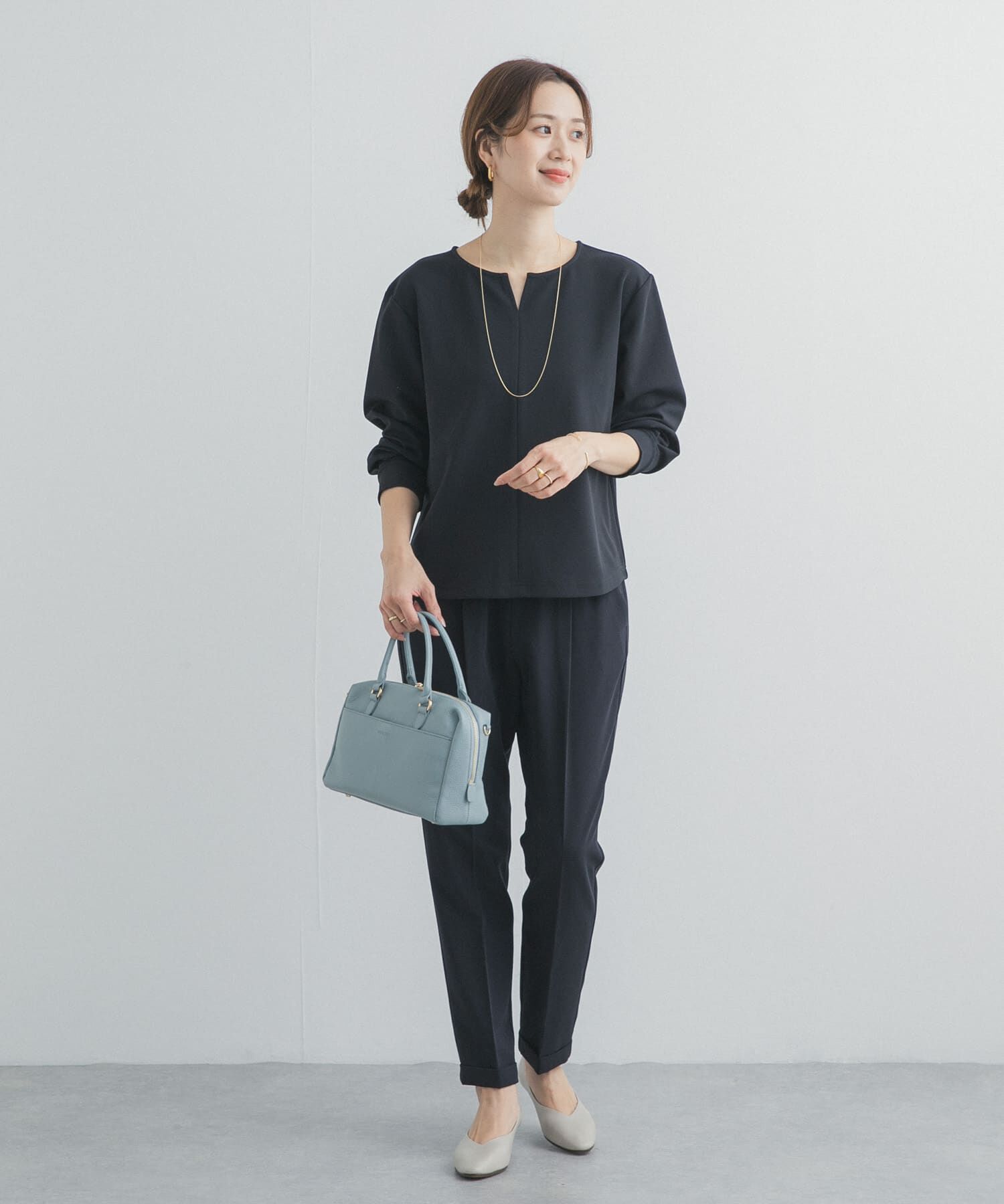 URBAN RESEARCH DOORS「『UR TECH』スリットネックプルオーバー」|シャツ・ブラウス|