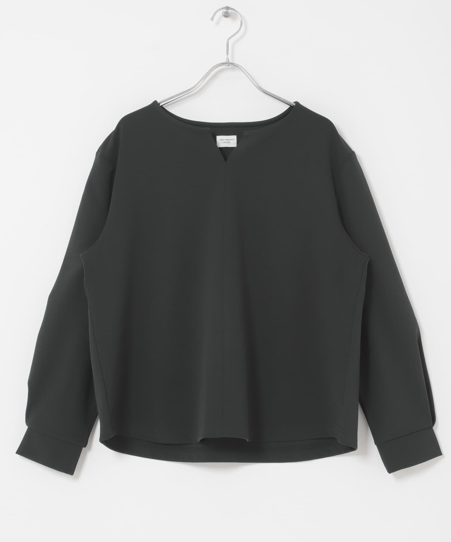 URBAN RESEARCH DOORS「『UR TECH』スリットネックプルオーバー」|シャツ・ブラウス|