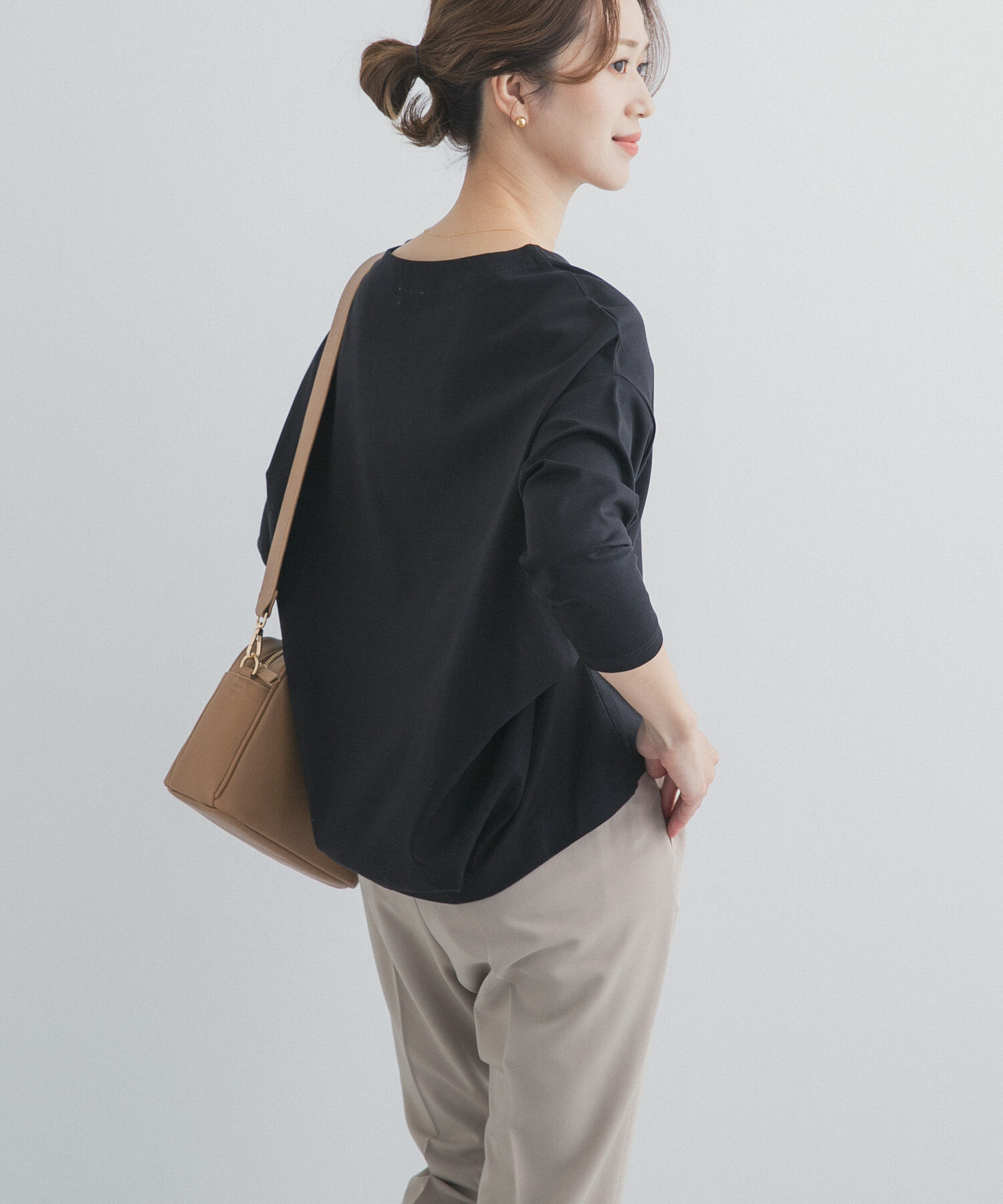 URBAN RESEARCH DOORS「コットンバックタック7分袖プルオーバー」|Tシャツ・カットソー|ブラック