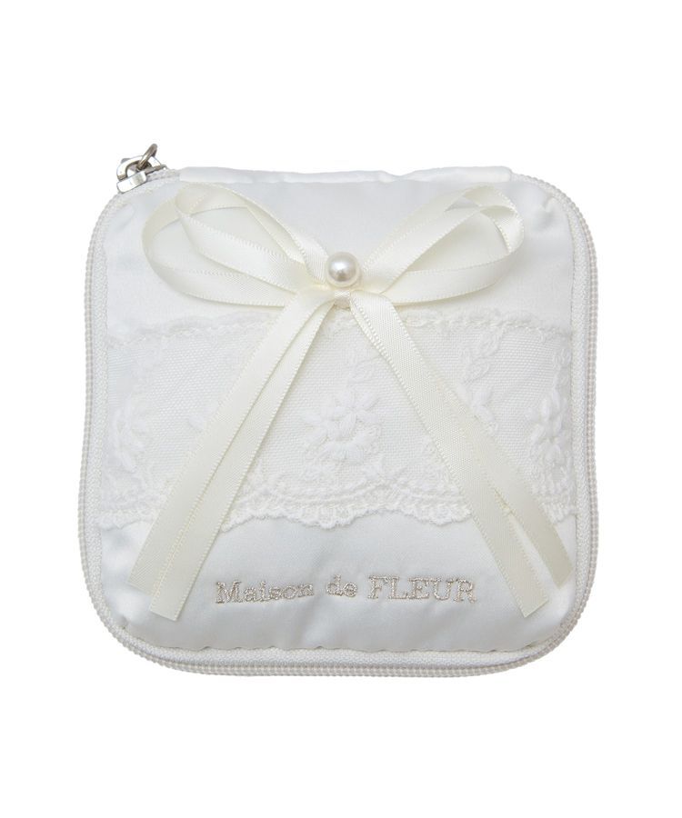 Maison de FLEUR「レースフリルポーチ」|ポーチ|