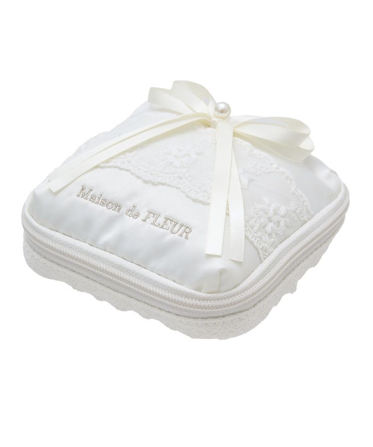 Maison de FLEUR「レースフリルポーチ」|ポーチ|