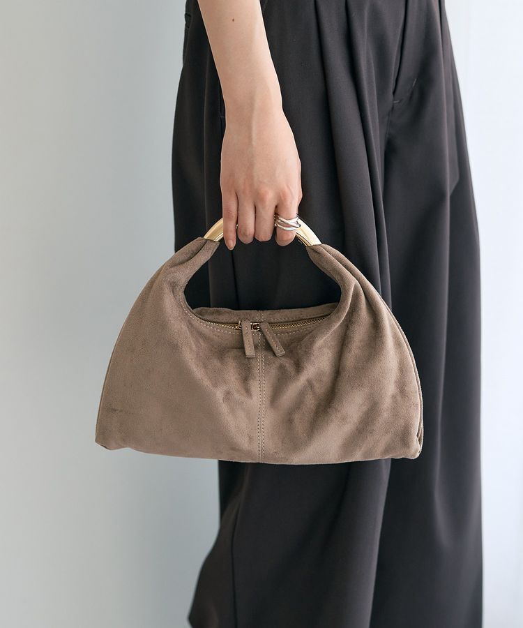 YECCA VECCA「【LE VERNIS】Sculpture triangle S」|ハンドバッグ|Light Gray