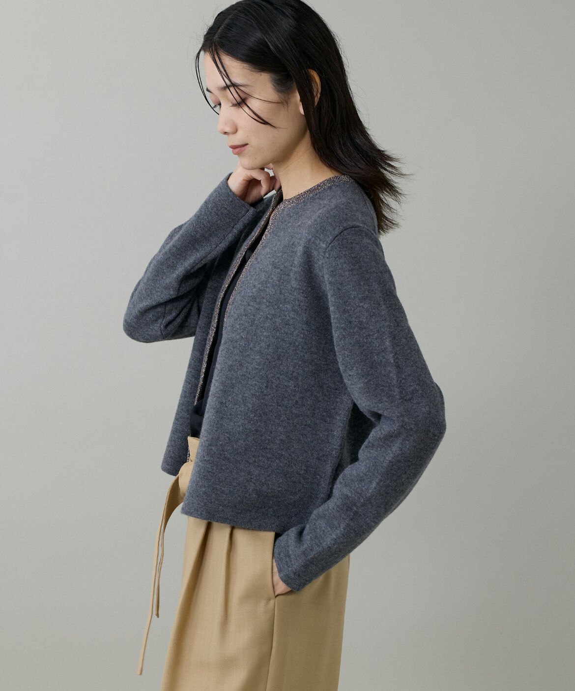 INED「クルーネックカーディガン」|カーディガン|