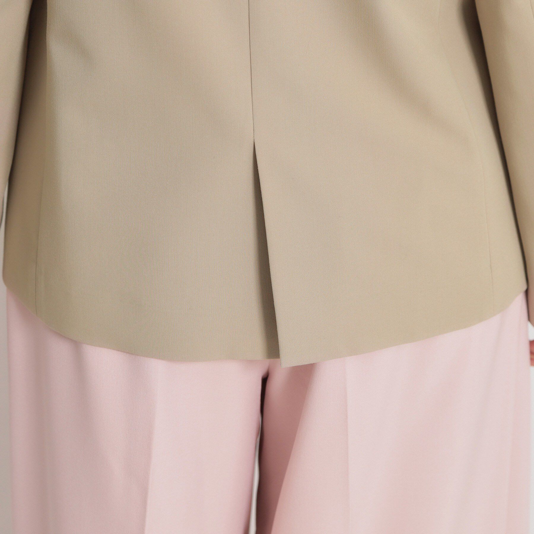 Couture broach「【洗える・通勤】パール調ボタン テーラードジャケット」|テーラードジャケット|