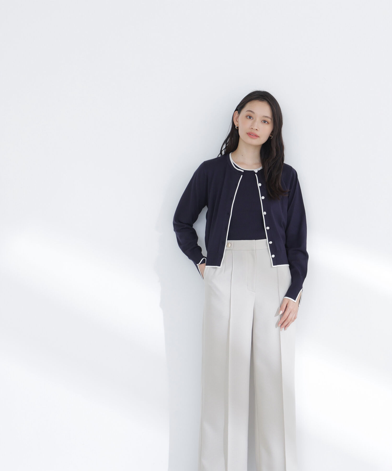  「クルミボタンバイカラーアンサンブル」|ニット・セーター|