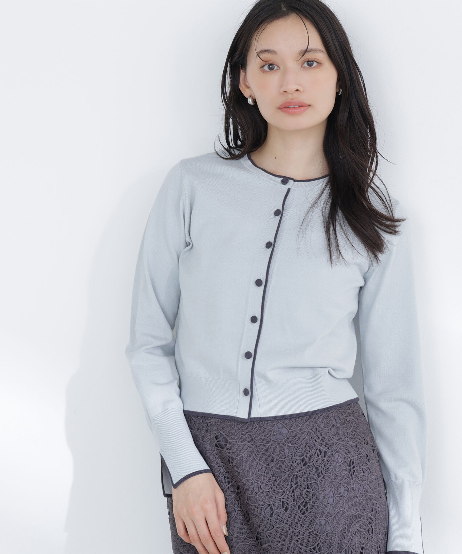  「クルミボタンバイカラーアンサンブル」|ニット・セーター|