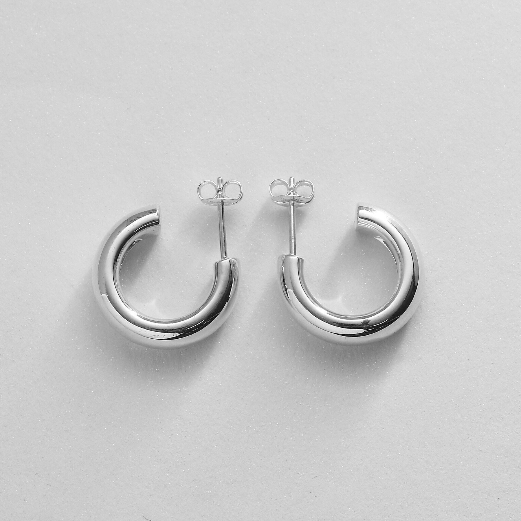 COCOSHNIK ONKITSCH「シルバー スモールフープ プランプピアス」|ピアス|