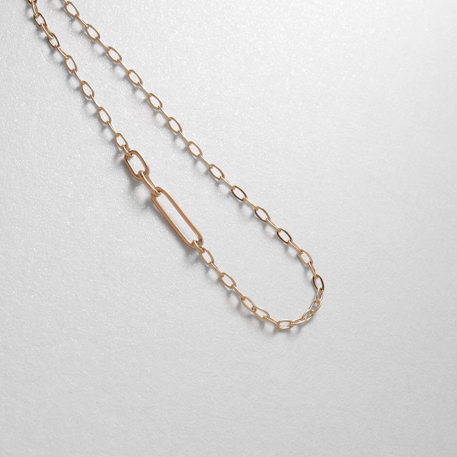 COCOSHNIK「K10中空サークルフックチェーン スタッドピアス」|ピアス|