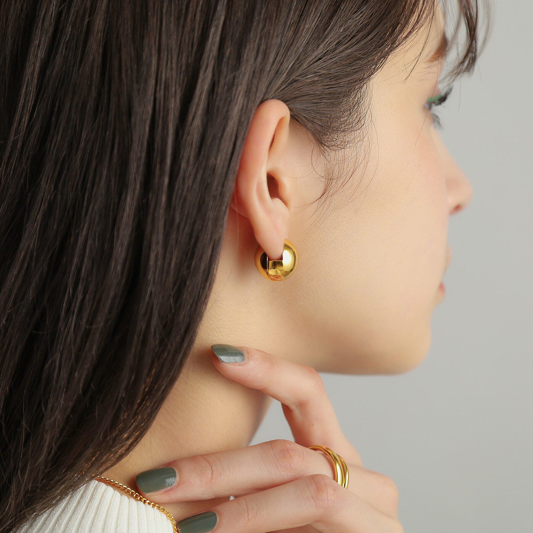 COCOSHNIK ONKITSCH「シルバー ハギーピアス ボールL GP」|ピアス|