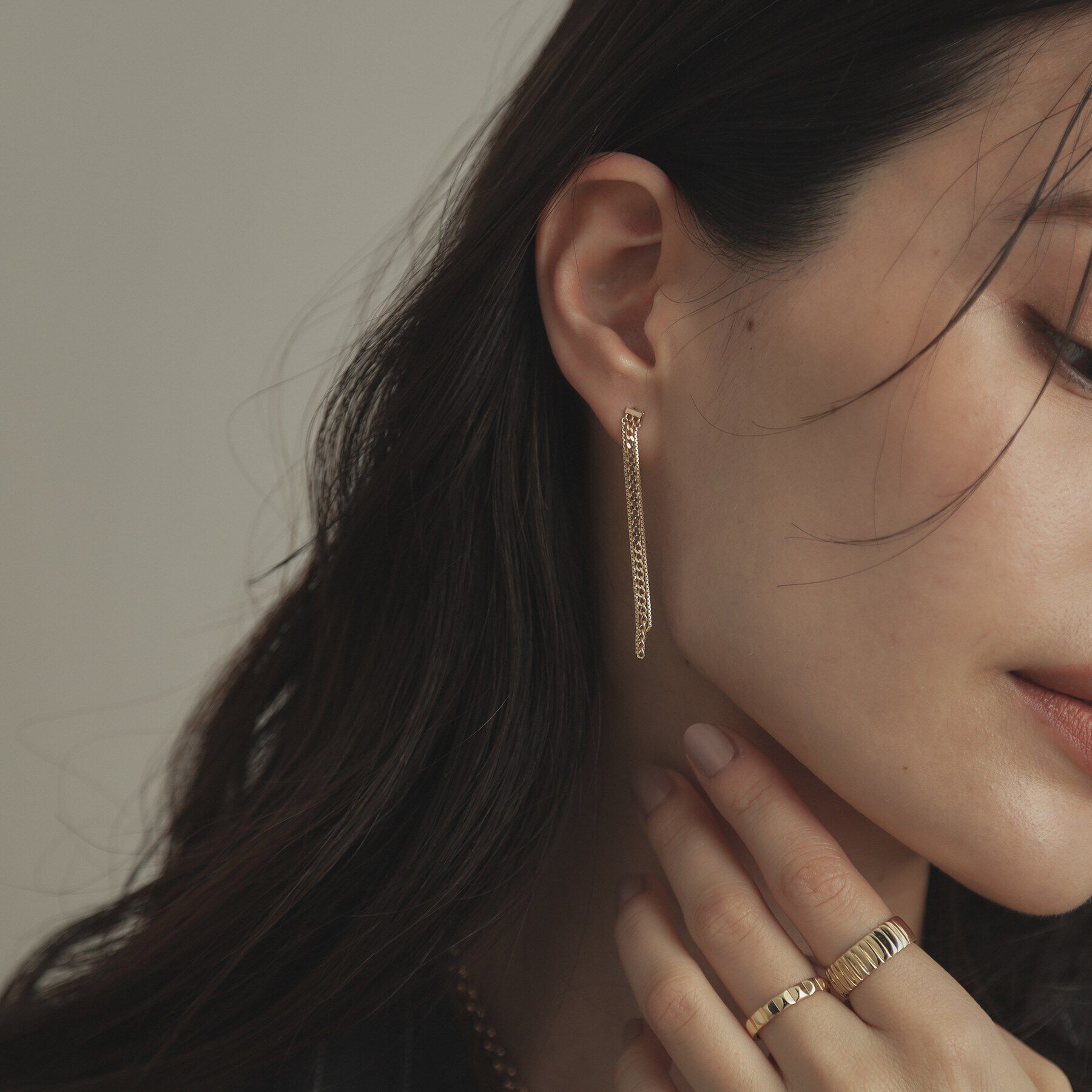 COCOSHNIK「K10キヘイ&times;ベネチアンチェーン スタッドピアス」|ピアス|