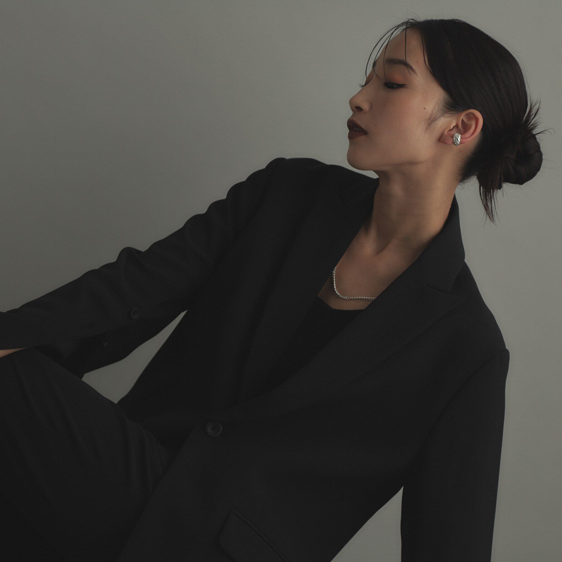 COCOSHNIK ONKITSCH「シルバー ブリックモチーフ イヤーカフ」|イヤリング|