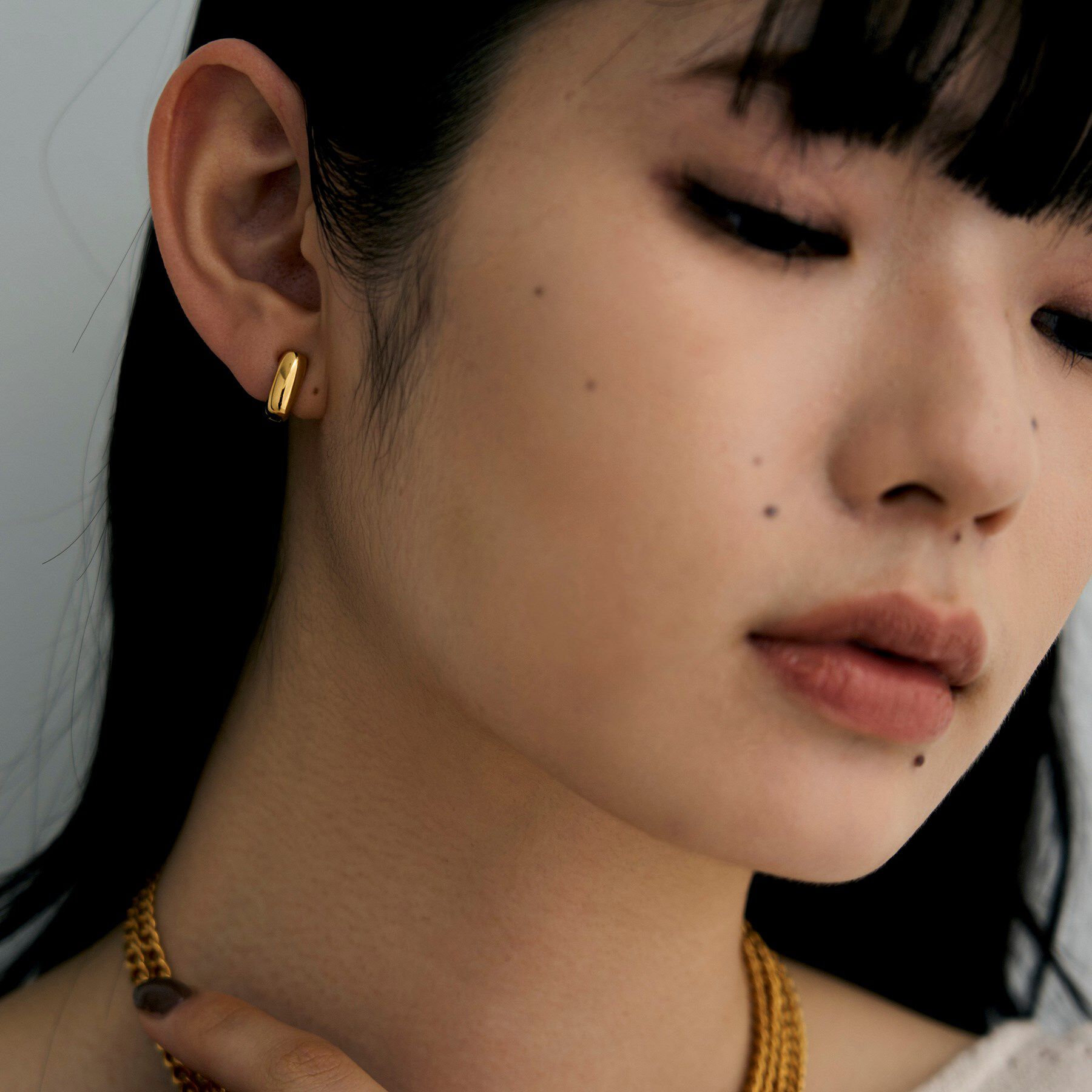 COCOSHNIK ONKITSCH「シルバー ハギーイヤリング スクエア GP」|イヤリング|