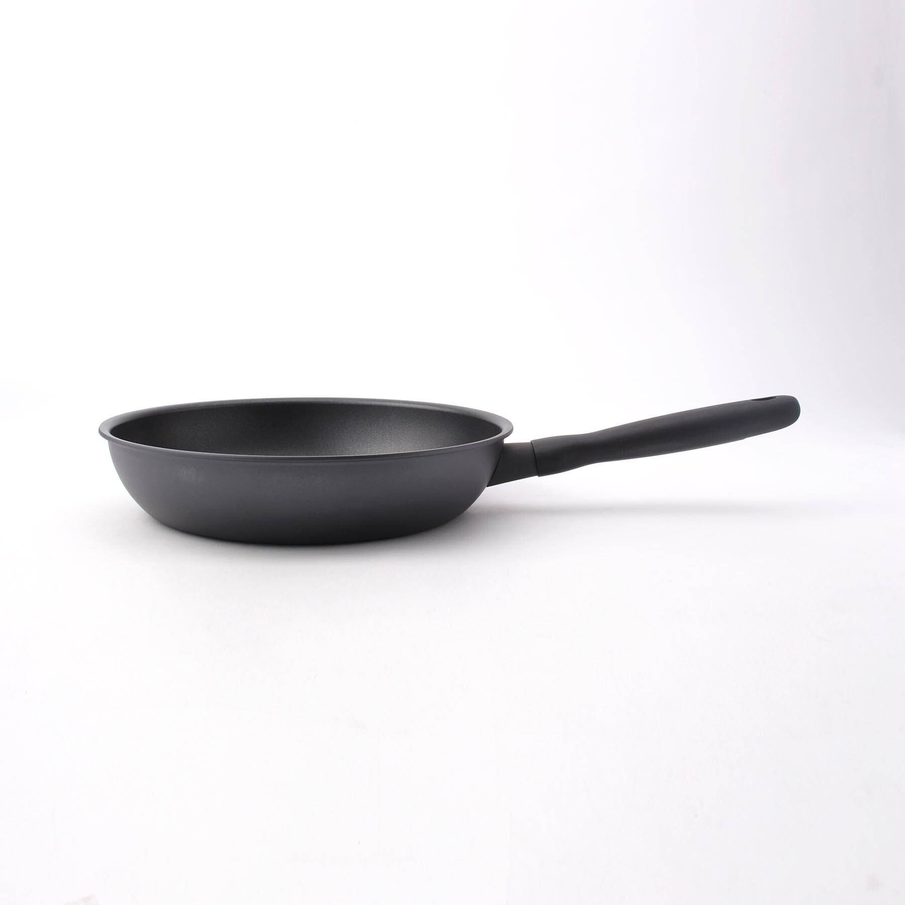 212 KITCHEN STORE「ミッドナイトフライパン 26cm ＜MEYER マイヤー＞」|食器・キッチングッズ|