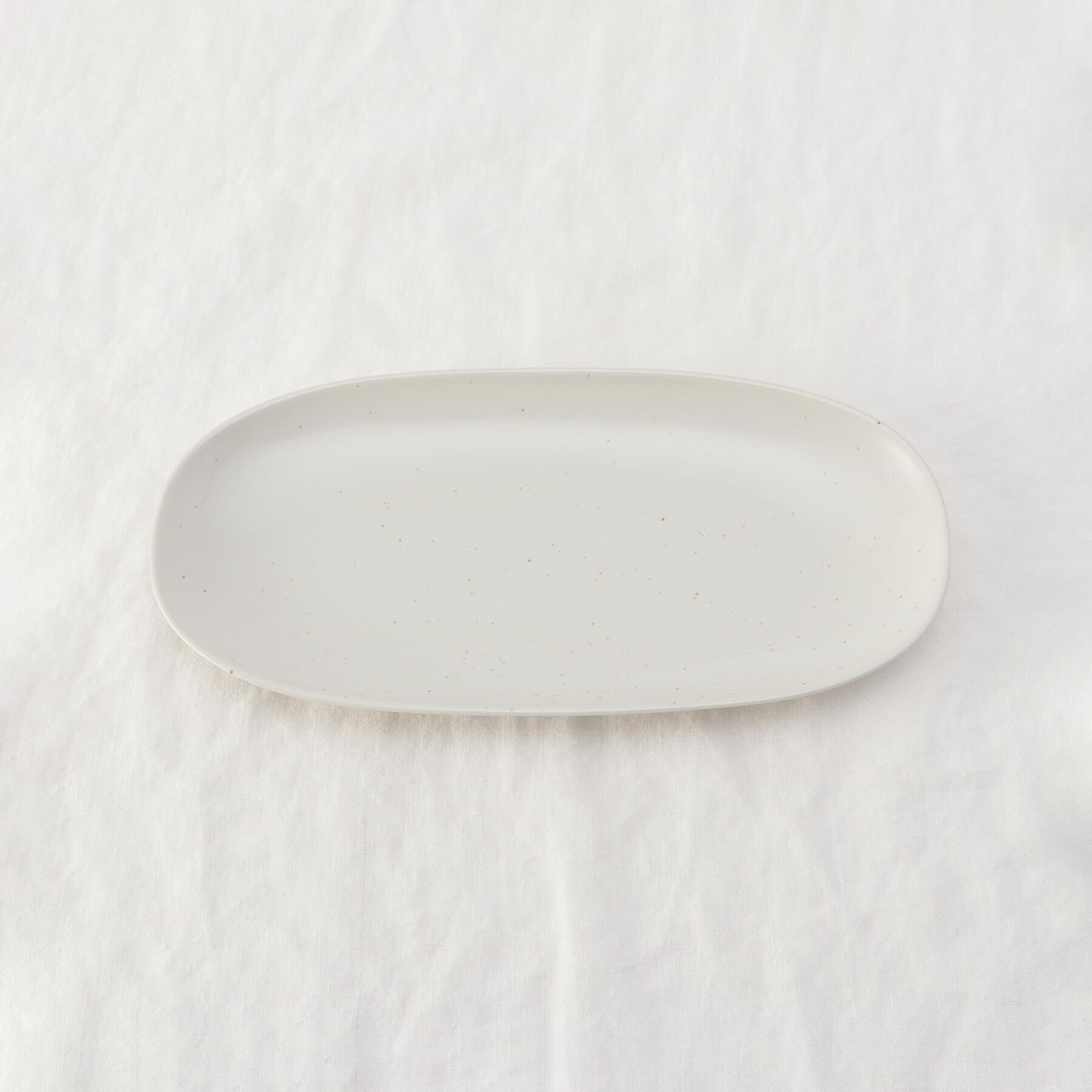 212 KITCHEN STORE「楕円 長盛皿 粉引マット」|食器・キッチングッズ|