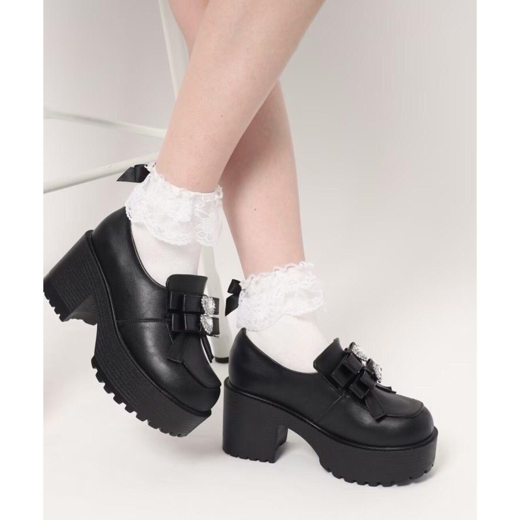 Doll Kiss「レース&times;リボン付きクルーソックス　靴下」|ソックス|