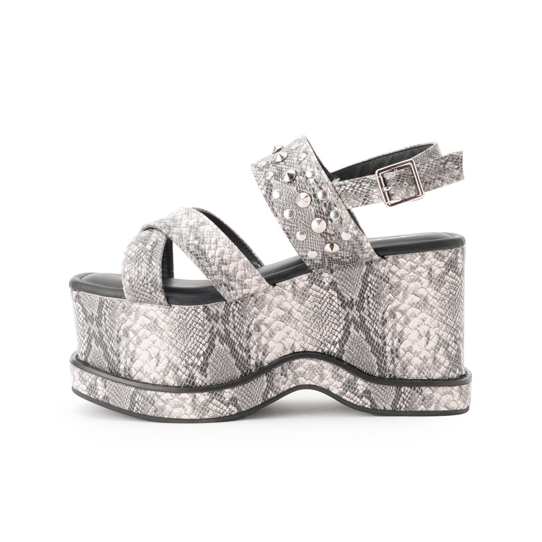 csT&P「厚底スタッズ付きサンダル」|サンダル|