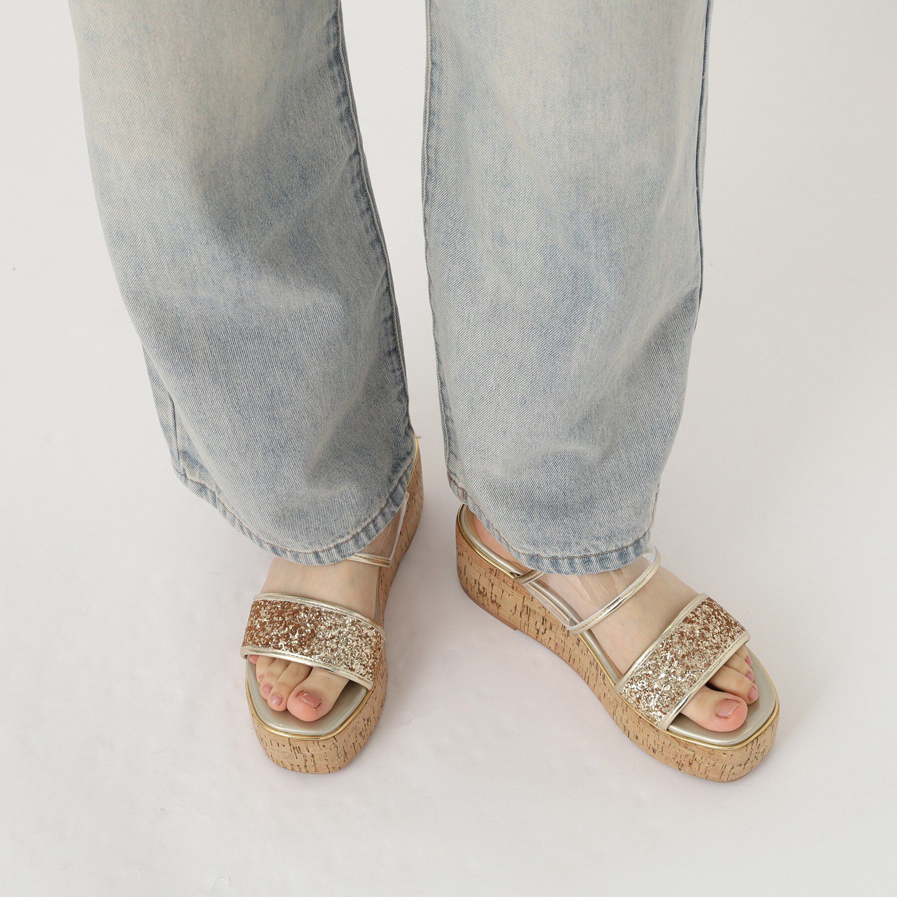 ESPERANZA「グリッター&times;クリアベルト 厚底コルクサンダル」|サンダル|