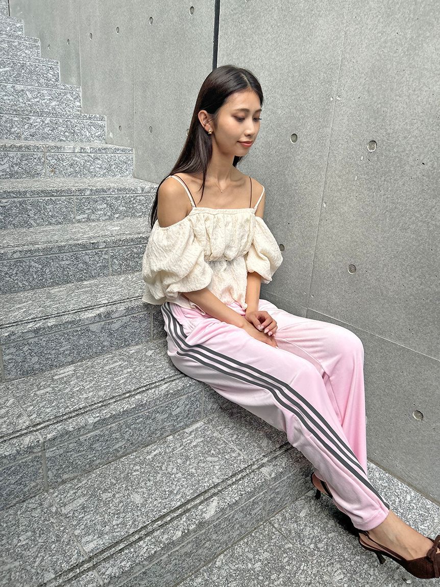 SNIDEL「【adidas Originals】FB TP VELOUR/ファイヤーバードトラックパンツベロア」|チノ|