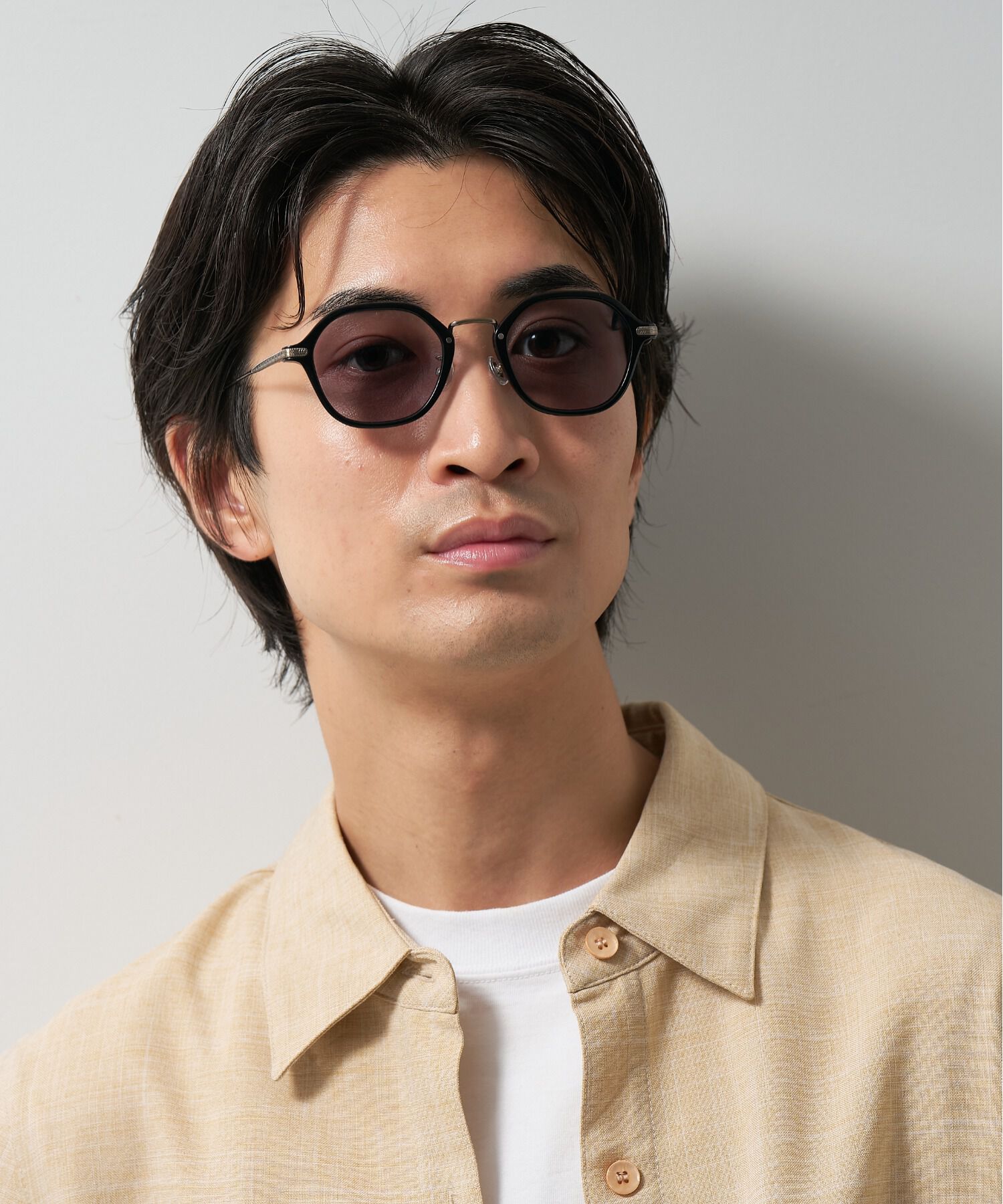  「ボストン型 調光サングラス｜紫外線対策｜レンズの色が変わるサングラス｜Zoff | UNITED ARROWS Wellness」|サングラス|