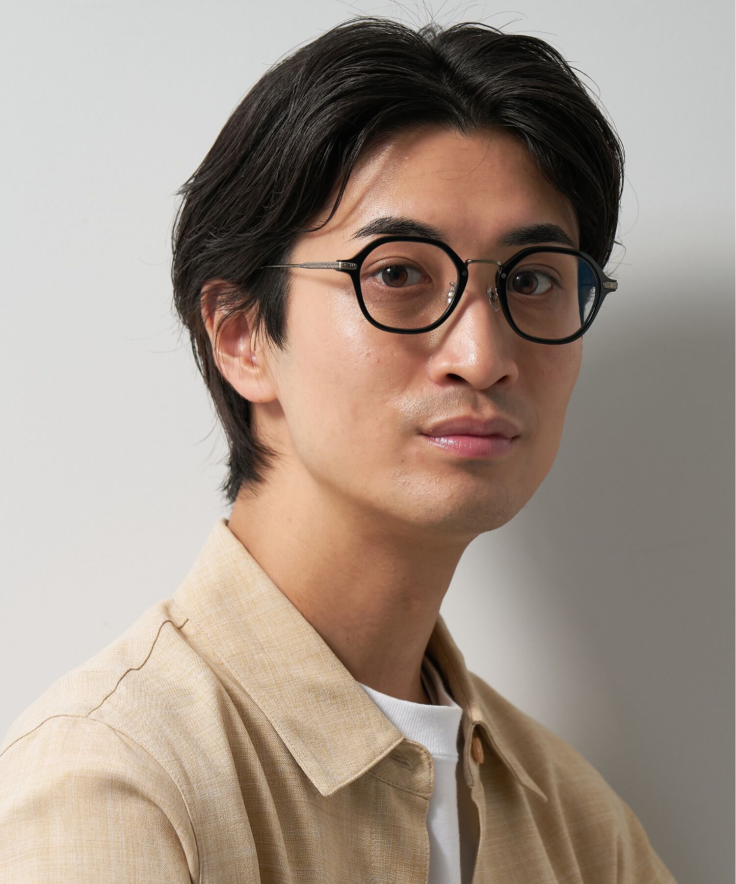  「ボストン型 調光サングラス｜紫外線対策｜レンズの色が変わるサングラス｜Zoff | UNITED ARROWS Wellness」|サングラス|