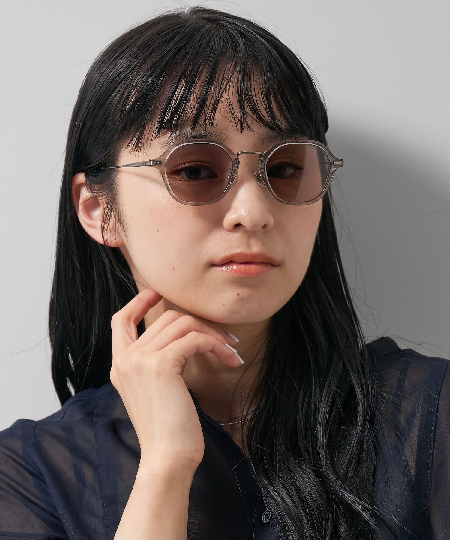  「ボストン型 調光サングラス｜紫外線対策｜レンズの色が変わるサングラス｜Zoff | UNITED ARROWS Wellness」|サングラス|