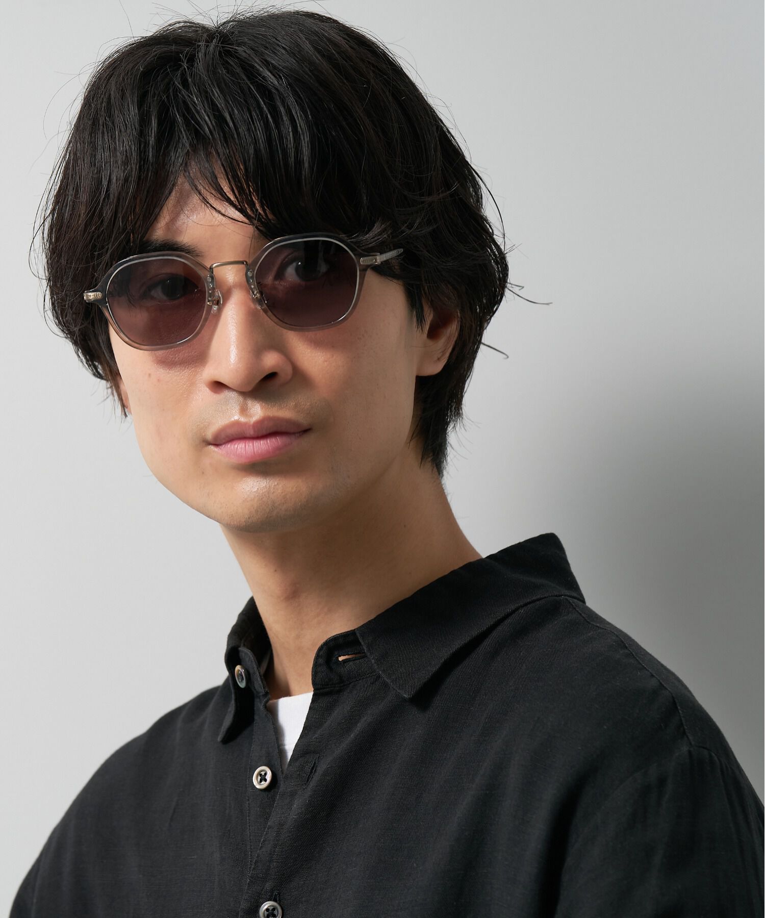  「ボストン型 調光サングラス｜紫外線対策｜レンズの色が変わるサングラス｜Zoff | UNITED ARROWS Wellness」|サングラス|