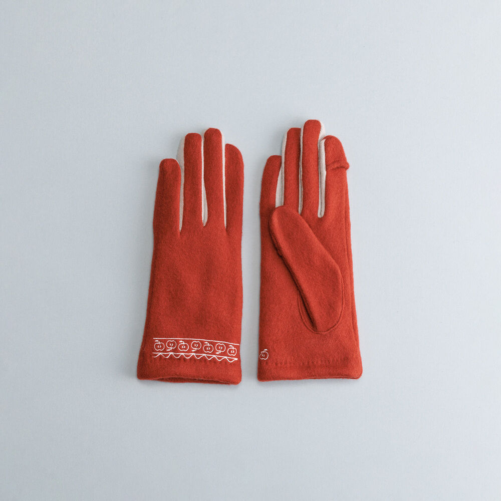 BACKYARD FAMILY「クロダ 手袋 レディース 通販 グローブ 手ぶくろ 暖かい かわいい 可愛い リンゴ 刺繍 通勤」|手袋|レッド1