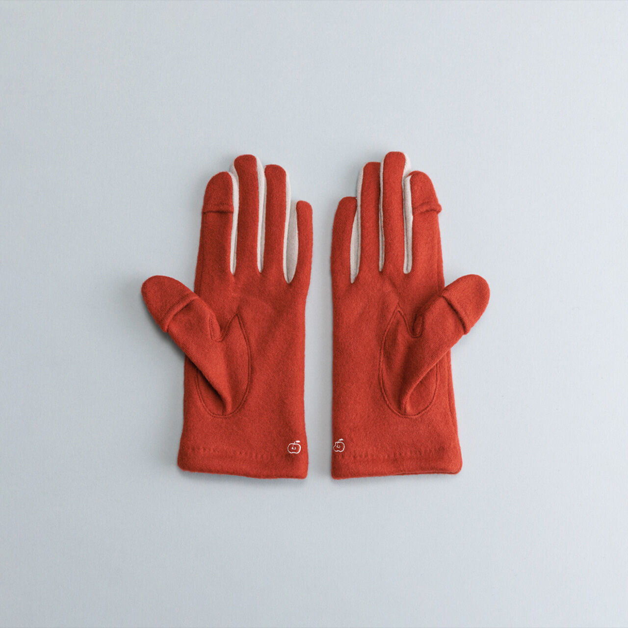 BACKYARD FAMILY「クロダ 手袋 レディース 通販 グローブ 手ぶくろ 暖かい かわいい 可愛い リンゴ 刺繍 通勤」|手袋|