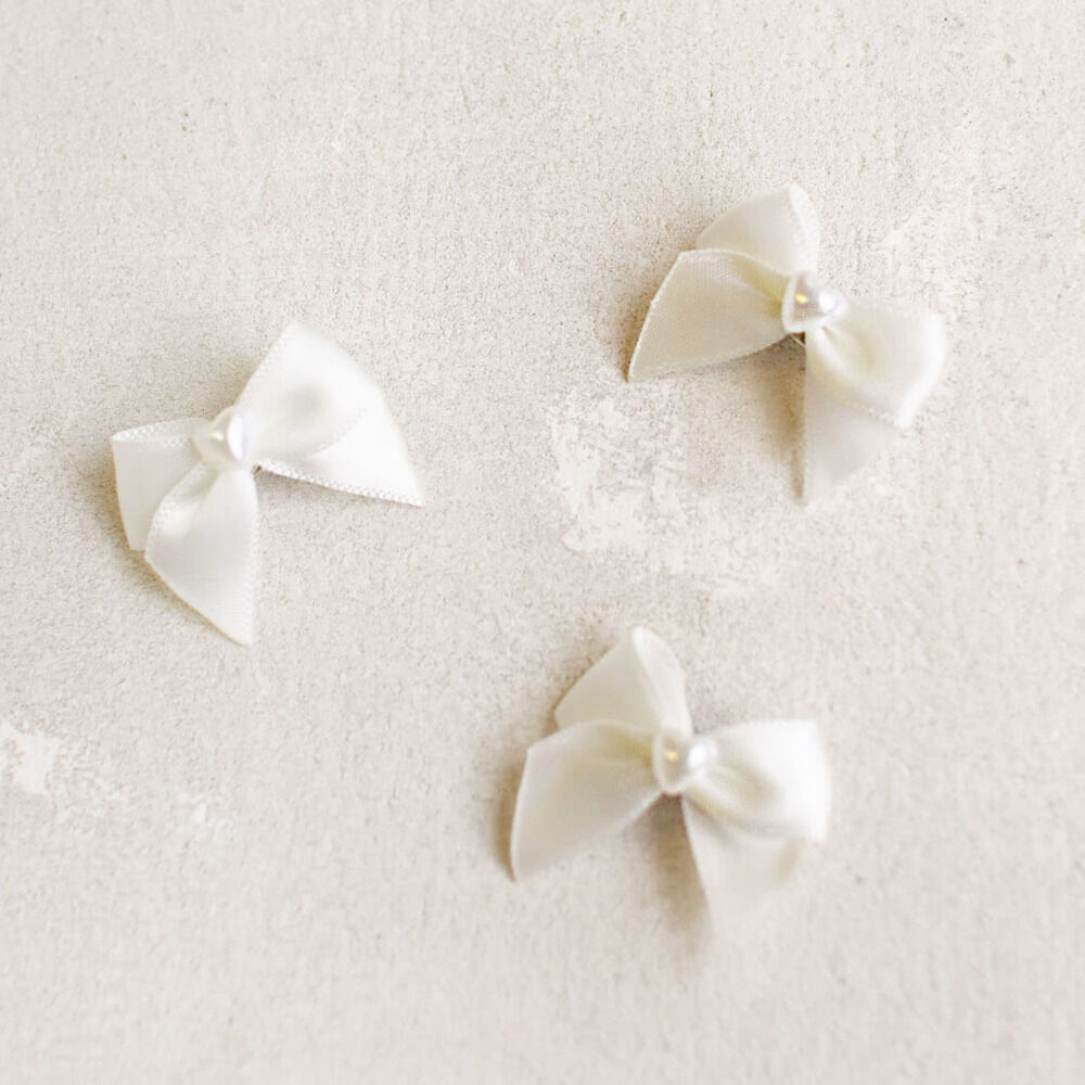 BACKYARD FAMILY「Rora ヘアクリップ キッズ 通販 ローラ スモールシック ヘアピン 髪飾り 髪留め リボン」|その他|ホワイト1