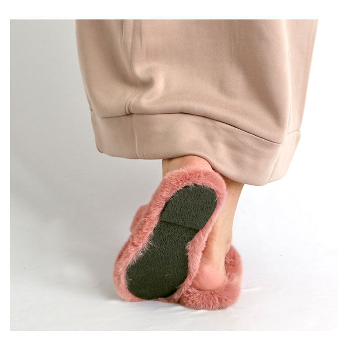 BACKYARD FAMILY「スリッパ おしゃれ 冬用 通販 ルームシューズ 冬 フェイク ファー レディース もこもこ」|ルームシューズ|