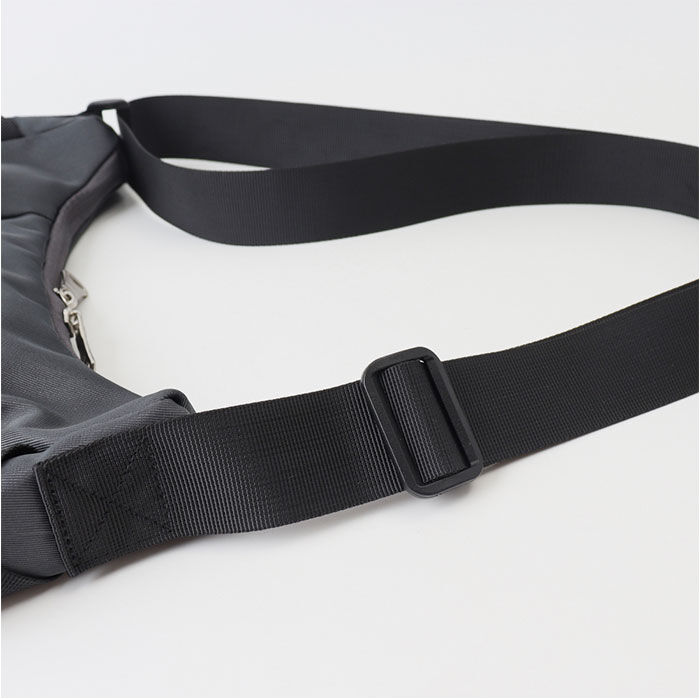 BACKYARD FAMILY「MADDEN EQUIPMENT ショルダーバッグ EQPK-03 通販 ショルダーバック」|ショルダー・メッセンジャー|