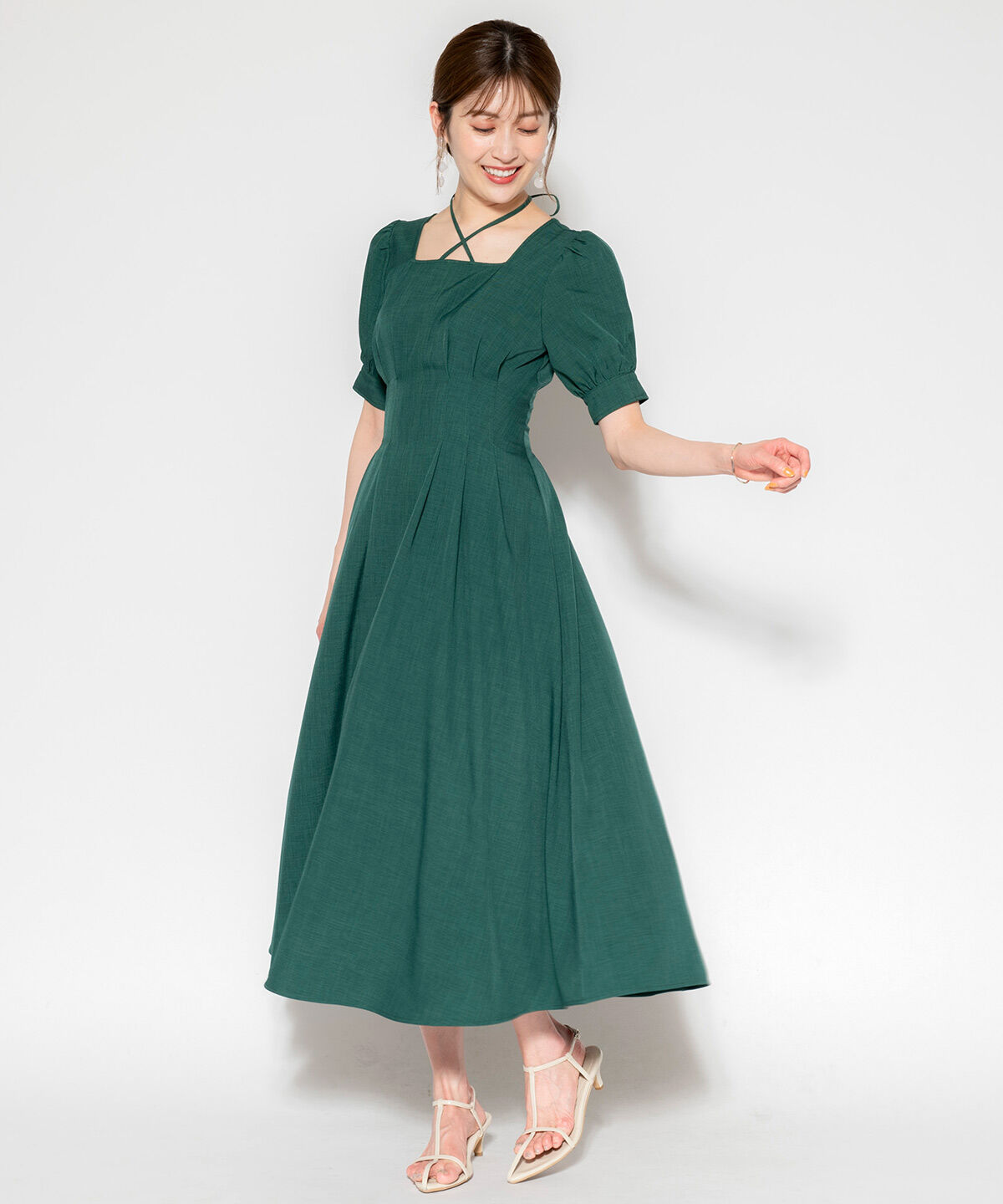 アンドクチュール「ウエストタックホルターリボン半袖ワンピース」|ワンピース|