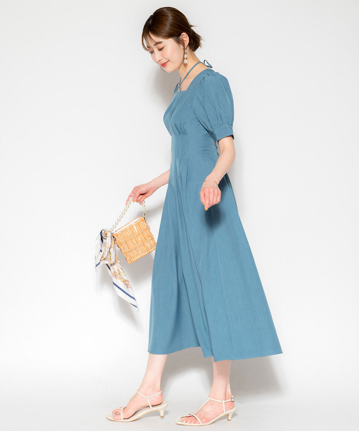 アンドクチュール「ウエストタックホルターリボン半袖ワンピース」|ワンピース|