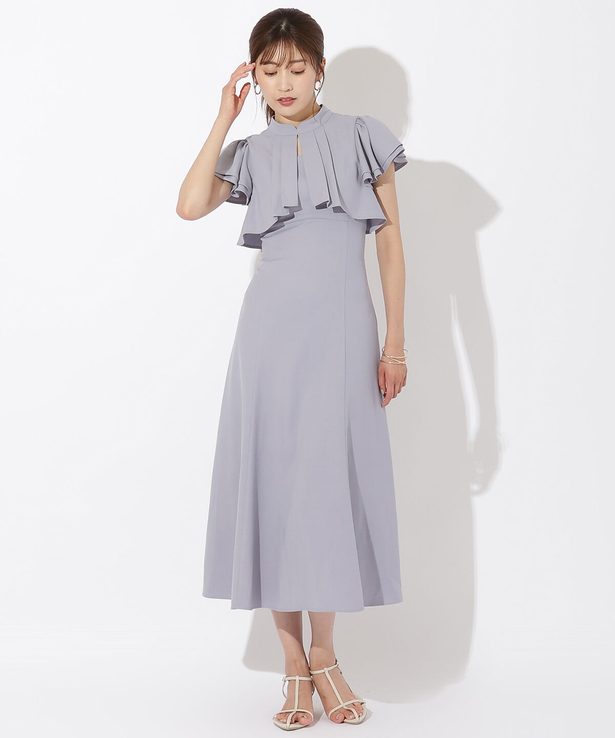 アンドクチュール「フリルケープ風ワンピース」|ワンピース|