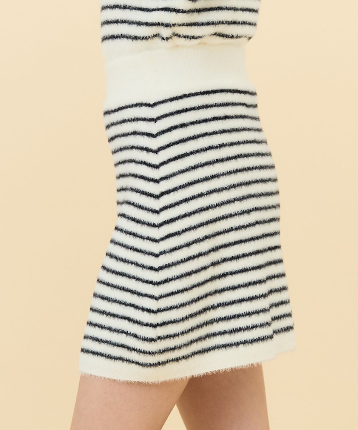 REDYAZEL「シャギーニットミニスカート」|台形|