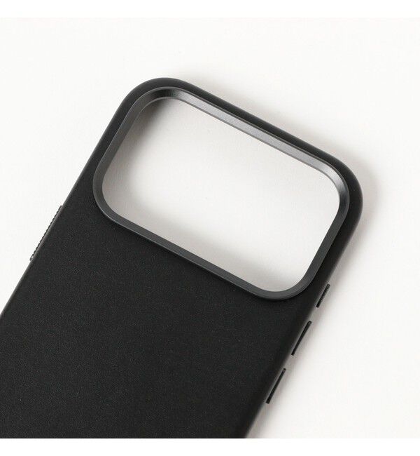 BEAMS「NOMAD / Traditional Leather Case iPhone17 Pro ケース」|モバイルケース|