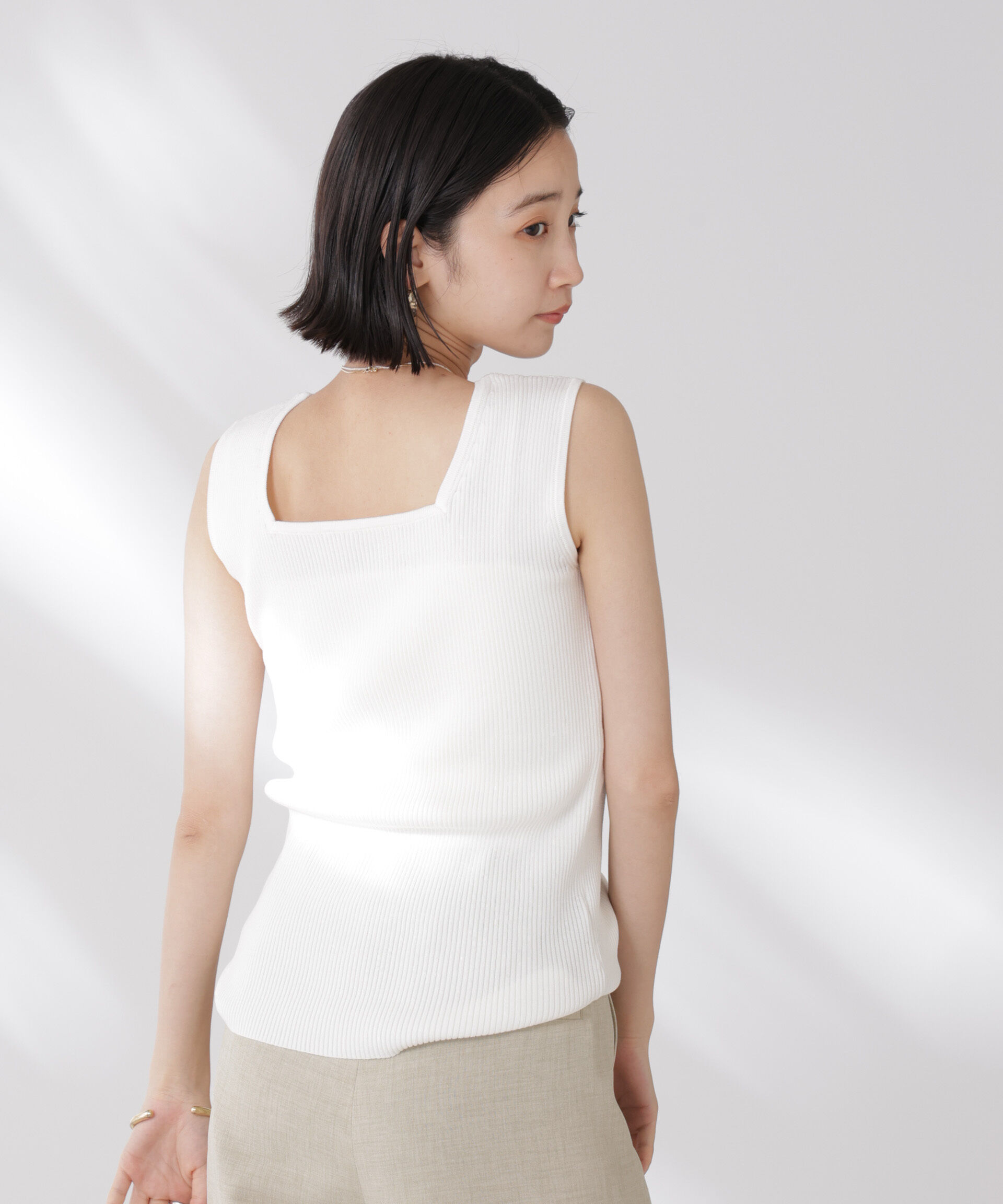 nano･universe「前後2wayスクエア＆クルーネックリブニットタンクトップ」|ニット・セーター|