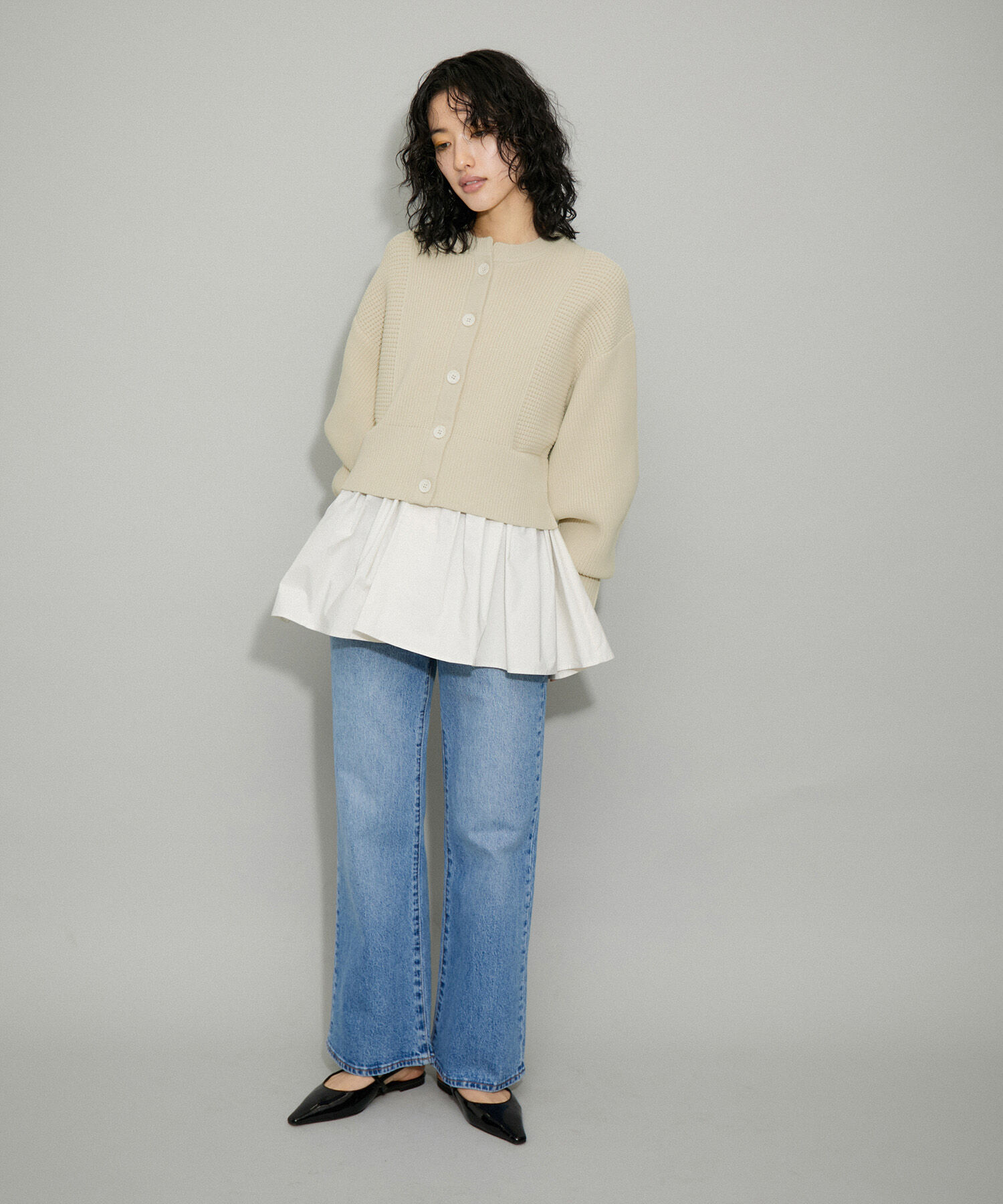 ADAM ET ROPE'「【サステナブル・WEB限定】ペプラムコンビニットカーディガン」|カーディガン|