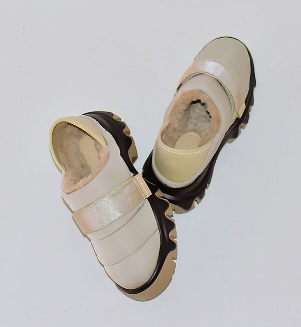 AU BANNISTER「【LAROUTE】キルティングファースニーカー」|スニーカー|ベージュ