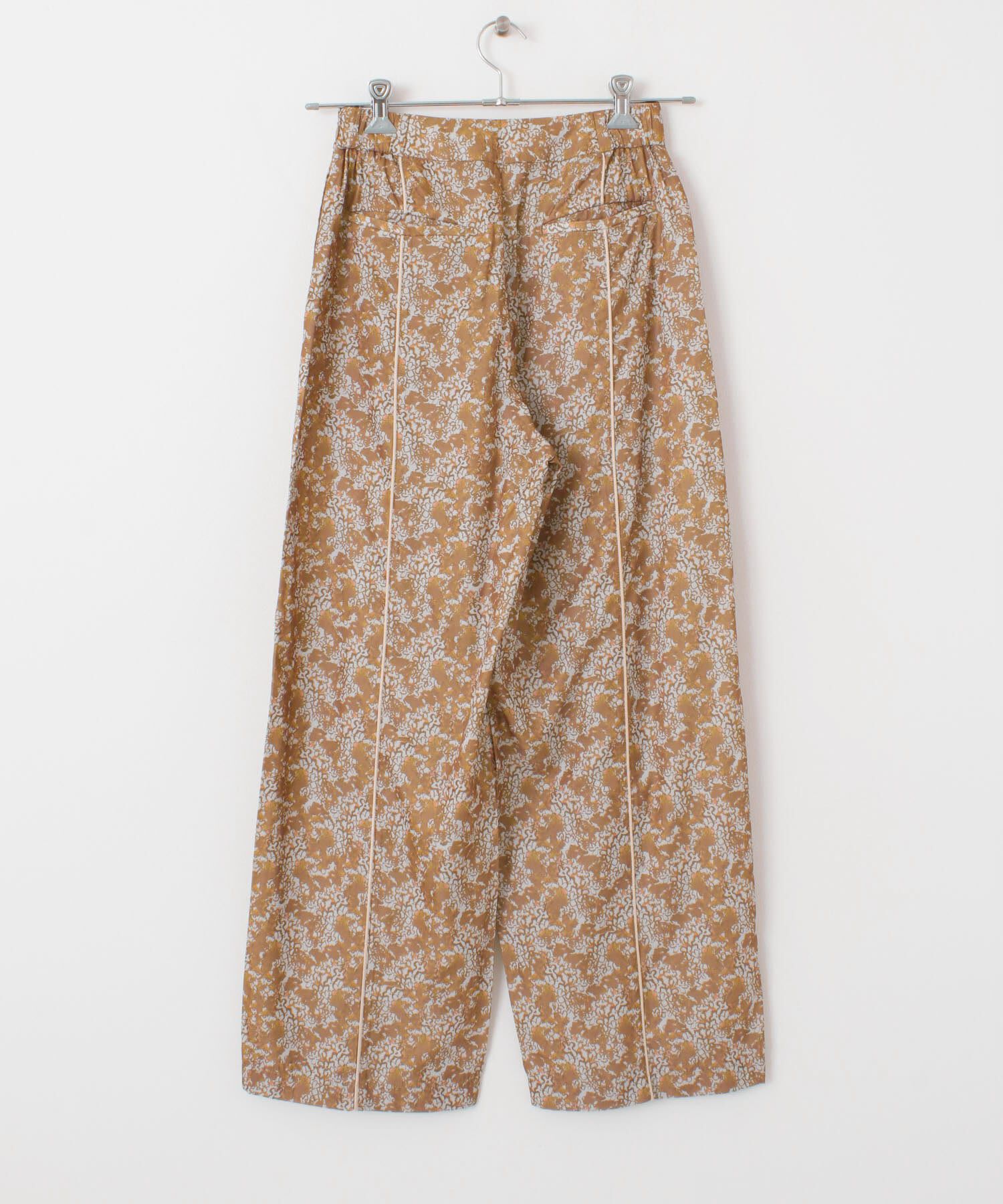 SENSE OF PLACE by URBAN RESEARCH「アートフラワーパイピングパンツ」|その他|