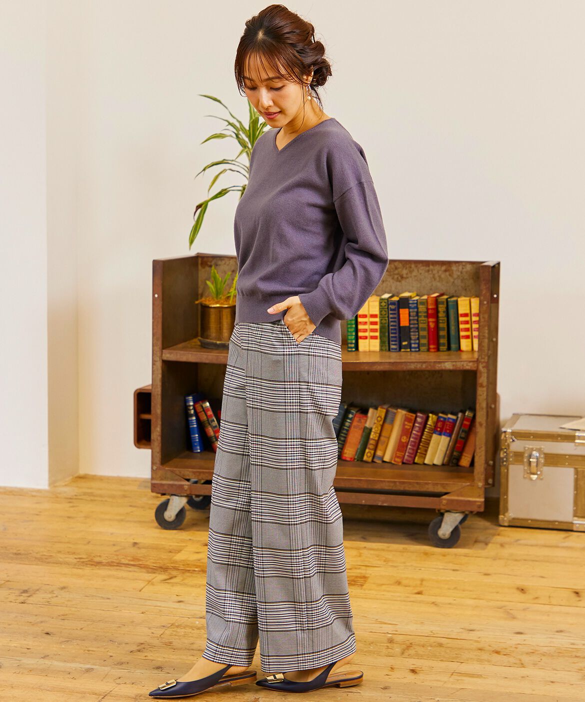 INED「ウール100%Vネックニット」|ニット・セーター|