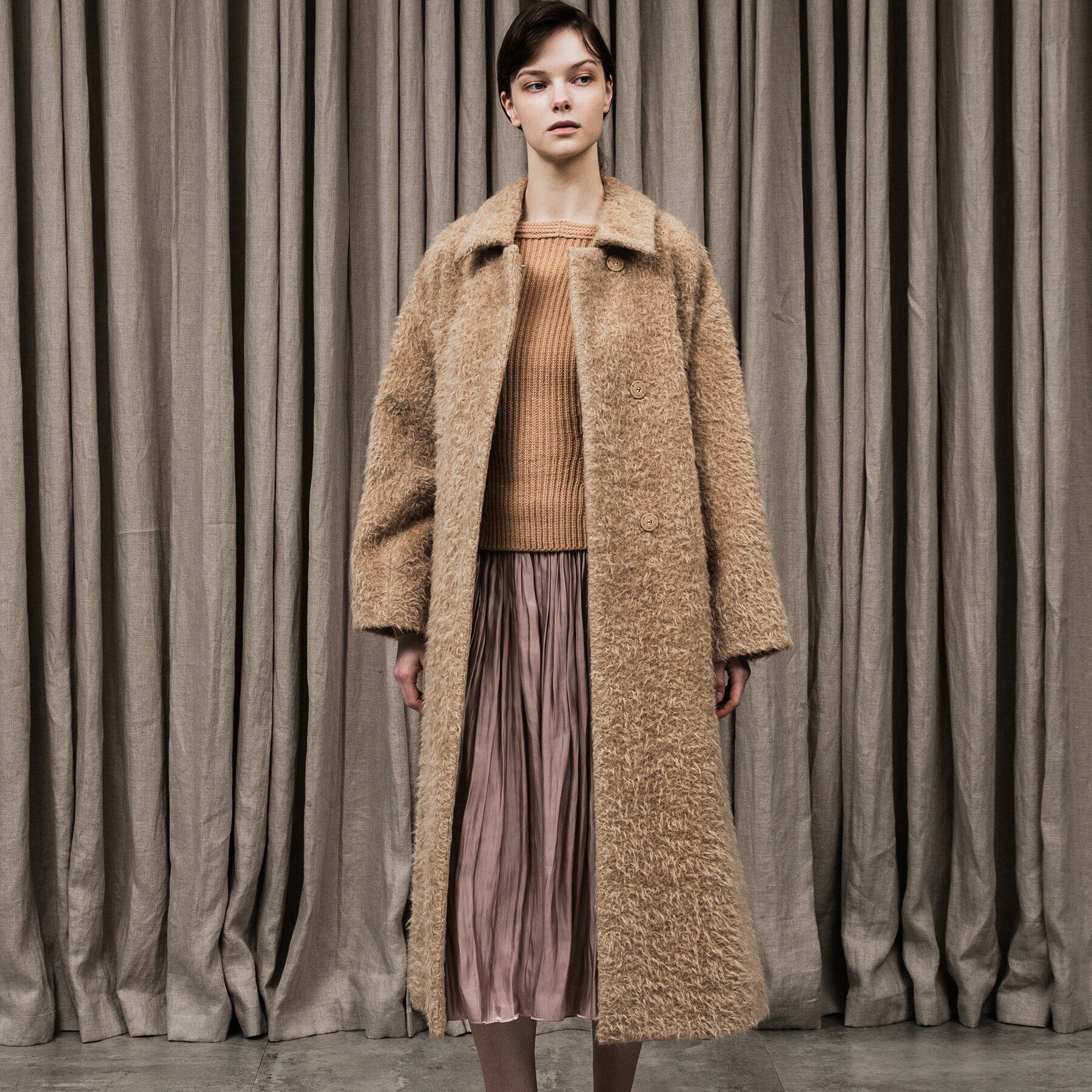 UNTITLED「スーリーアルパカコート」|ステンカラーコート|