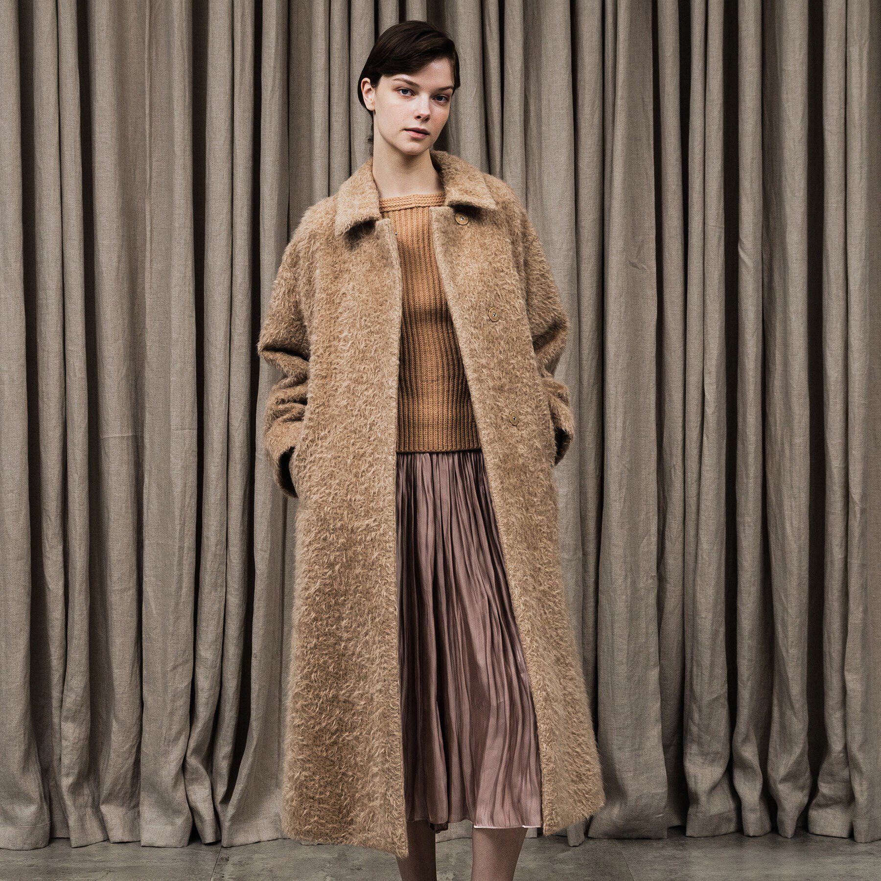 UNTITLED「スーリーアルパカコート」|ステンカラーコート|ブラウン(042)