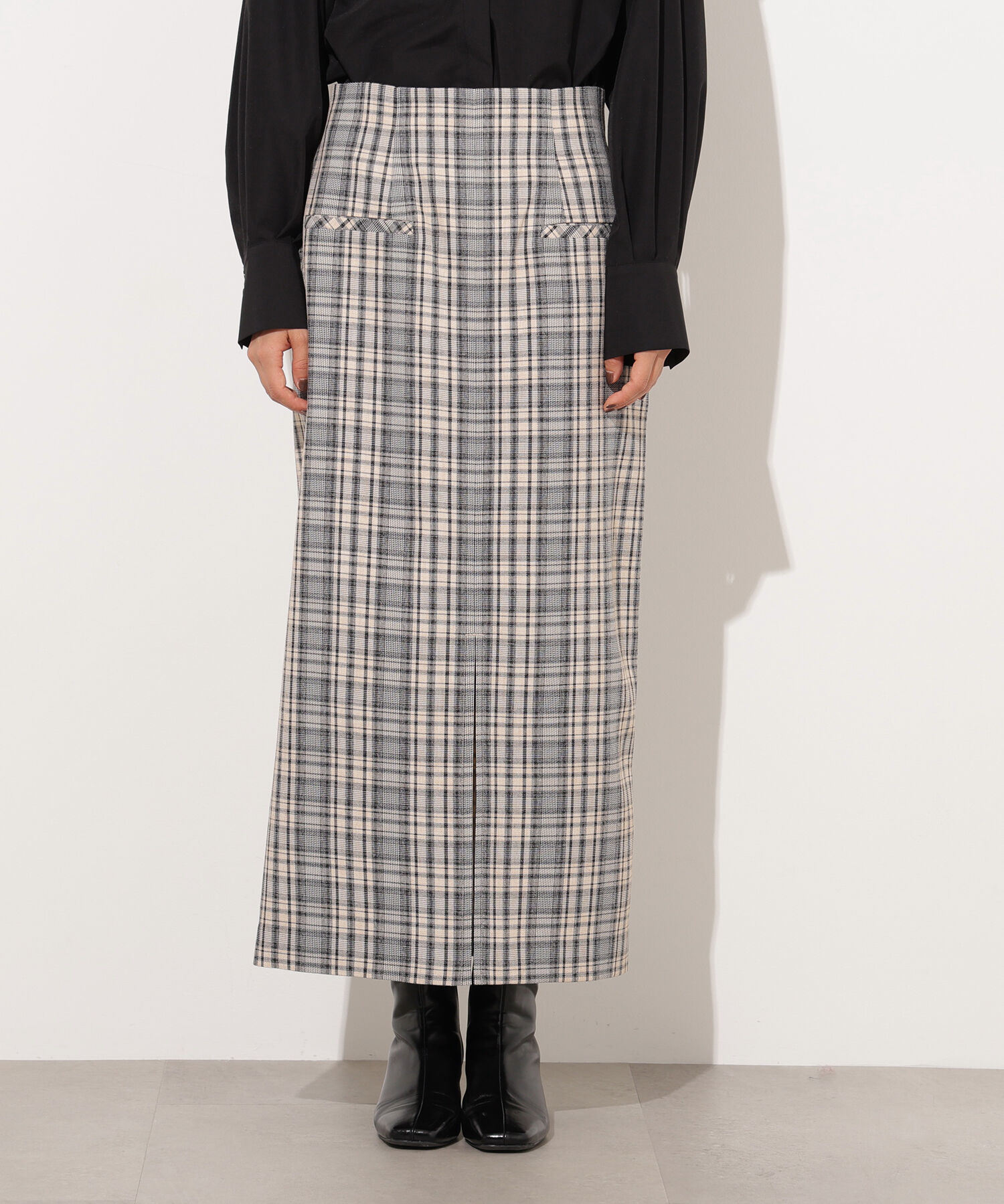  「ﾊｲｳｴｽﾄﾁｪｯｸﾅﾛｰｽｶｰﾄ《ﾌﾞﾗｳﾝ系:LUMINE･LUCUA･official s」|スカート|