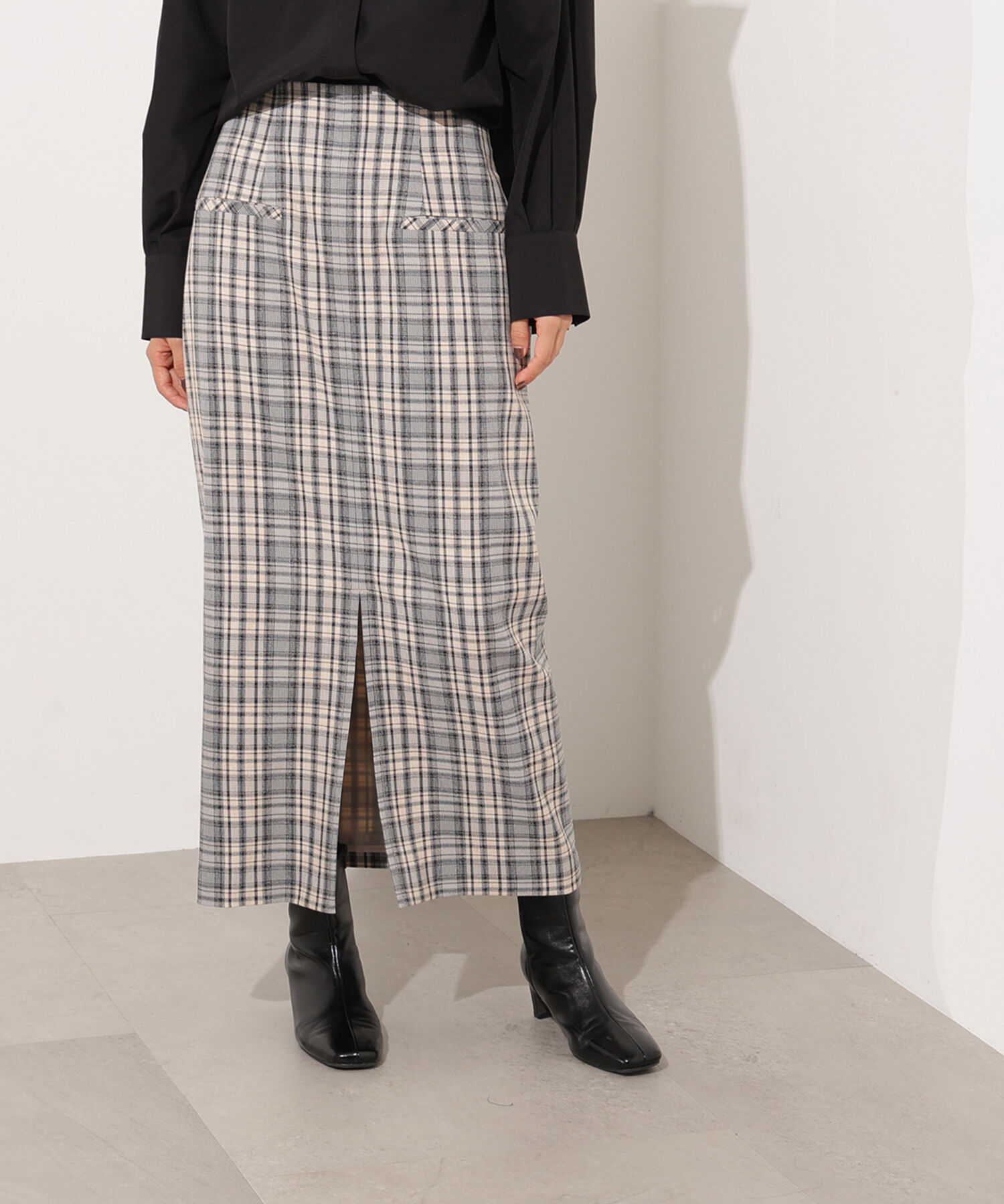  「ﾊｲｳｴｽﾄﾁｪｯｸﾅﾛｰｽｶｰﾄ《ﾌﾞﾗｳﾝ系:LUMINE･LUCUA･official s」|スカート|