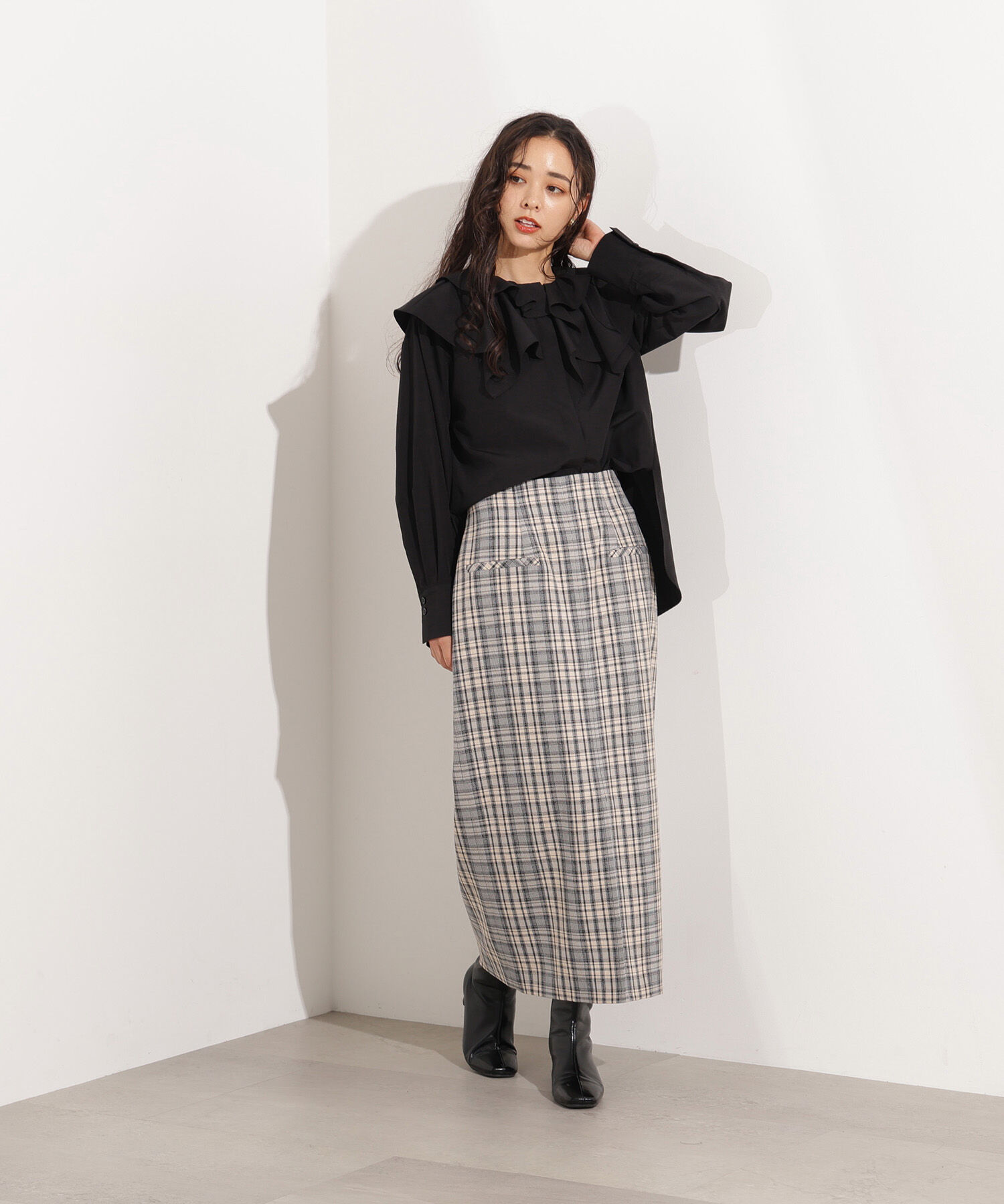  「ﾊｲｳｴｽﾄﾁｪｯｸﾅﾛｰｽｶｰﾄ《ﾌﾞﾗｳﾝ系:LUMINE･LUCUA･official s」|スカート|