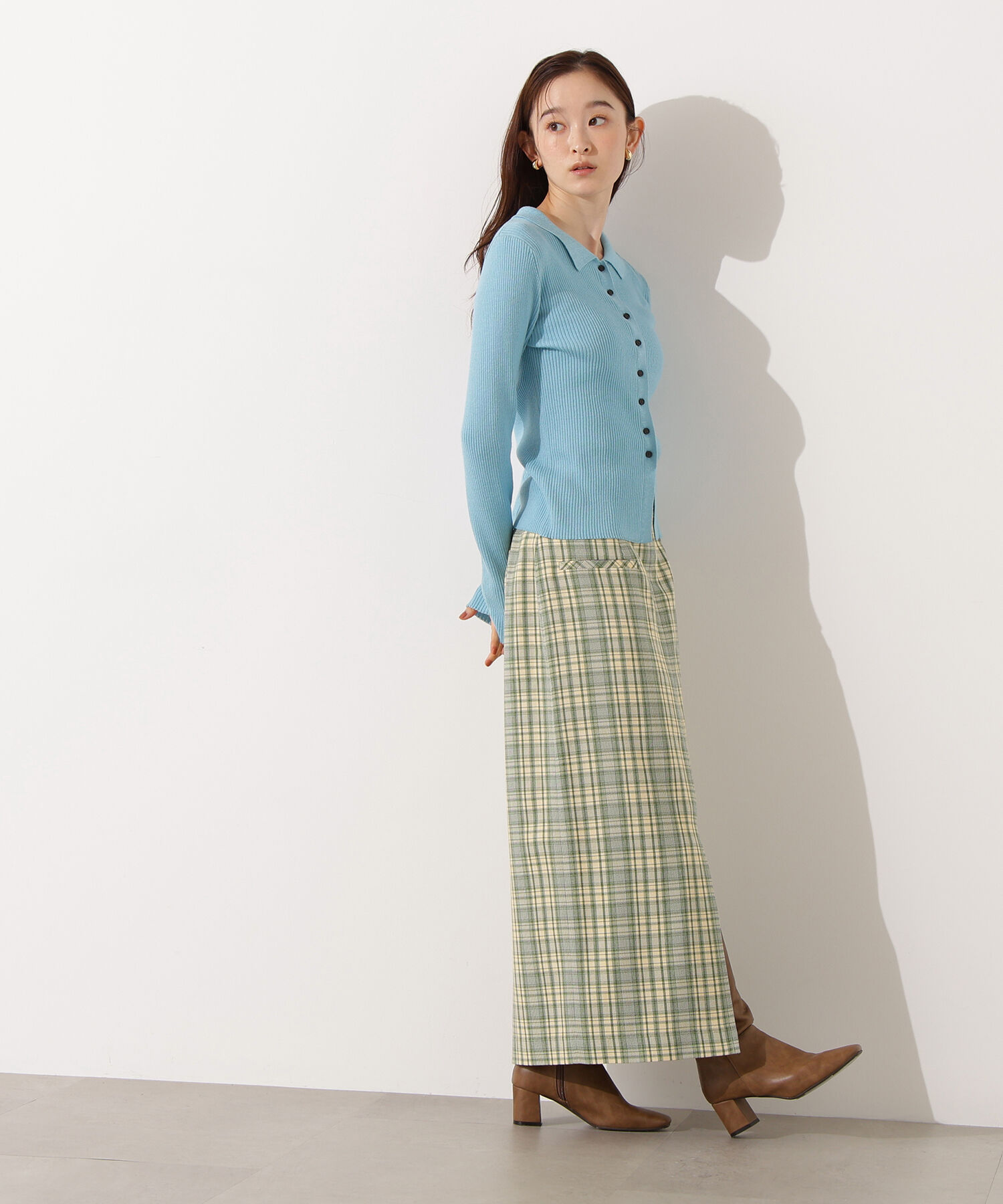  「ﾊｲｳｴｽﾄﾁｪｯｸﾅﾛｰｽｶｰﾄ《ﾌﾞﾗｳﾝ系:LUMINE･LUCUA･official s」|スカート|